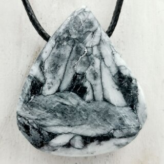 Pinolith Anhänger gebohrt