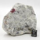 Rubin Kristall in Marmor