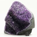 Amethyst aus Uruguay stehendes Stück mit poliertem Rand