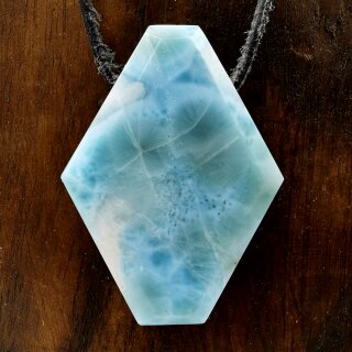 Larimar Anhänger gebohrt