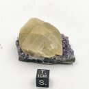 Calcit Kristall auf Uruguay Amethyst