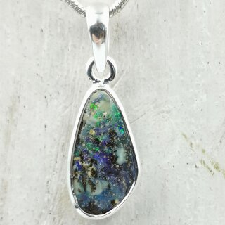 Boulder Opal Anhänger in 92,5er Silber gefasst