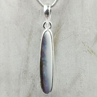 Boulder Opal Anhänger in 92,5er Silber gefasst