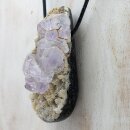 Amethyst auf Matrix Anhänger gebohrt